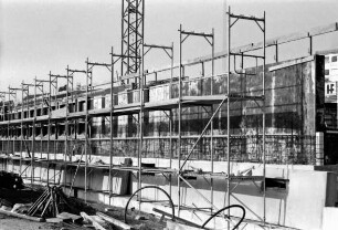 Mommsenstraße 14: Baustelle: Verschalung für das Erdgeschoss (Südseite)