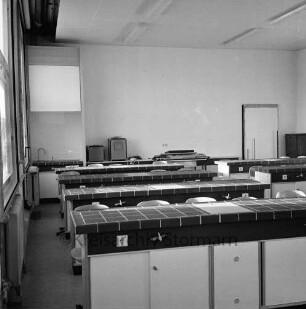 Theodor-Mommsen-Schule: Hamburger Straße: Chemieraum