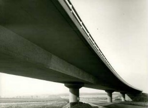 vier Autobahnbrücken aus Spannbeton, 1959