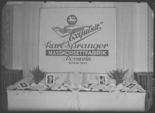 Ausstellung von Industrie und Handwerk in Roßwein 1953