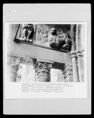 Hauptportal mit zweigeschossiger Vorhalle — Die Symbole der vier Evangelisten