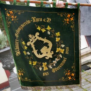 Fahne des Männergesangvereins Konz-Oberemmel