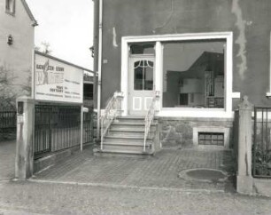 Radebeul, Hellerstraße 6. Wohnhaus mit Laden (um 1895). Laden