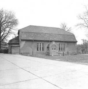 Dresden-Großzschachwitz, Großzschachwitzer Straße 29. 92. Schule (1898). Turnhalle. Eingangsseite