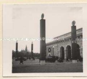 Wien, Ehrenmal am Heldenplatz (hinter Rathaus)