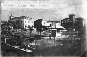 Albuquerque-Platz in Praia : Ansichtskarte mit Blick auf den Albuquerque-Platz in Praia auf der kapverdischen Insel Santiago.