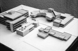 Freiburg: (Weingarten); Planmodell: Institut für Sozialpädagogik Freiburg-Weingarten