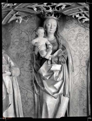 St. Annakapelle; Flügelaltar nach der Restaurierung, innen und aussen