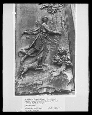 Ostportal — Allegorie der Jagd (Diana)
