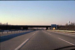 Hauptfahrbahn Nord der A6 (Heilbronn Richtung Mannheim): Brücke Ost von Osten