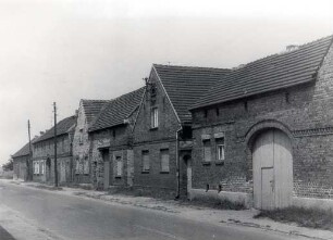 Bauernhöfe in Bluno : Bauwesen - Wirtschaftsgebäude und Gehöfte. Ort: Bluń / Bluno. Vier Bauernhöfe an der Straße nach Senftenberg.
