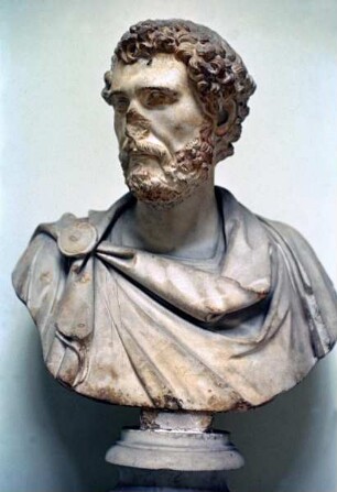 Büste des Antonius Pius