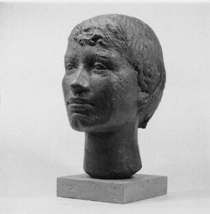 Porträtkopf eines Mädchens : Porträtkopf eines Mädchens. Bronze (vor 1963; W. Arnold)