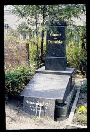 Grab von Treitschke 14.4.76.