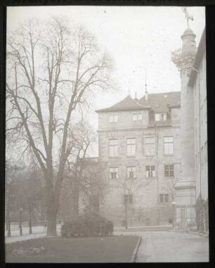 Altes Schloß, vor der Planie