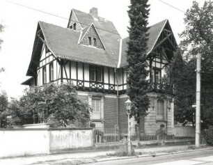 Dresden-Strehlen, Wasastraße 12. Wohnhaus (1901/1915)