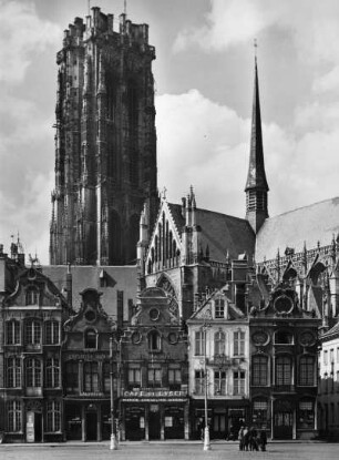 Dom St. Rombout mit Gildehäusern, Mecheln, Flandern, Belgien