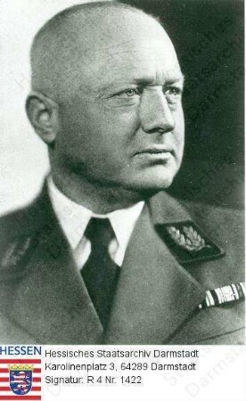 Sprenger, Jakob (1884-1945) / Porträt in Uniform, mit Orden, Brustbild