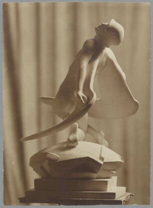 Stürzender Flieger, 1917/19, Gips