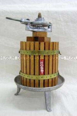 Modell einer Weinpresse von Fratelli Rossi (mit italienischer Beschriftung)
