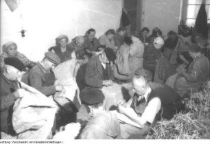 Volkssolidarität. Veteranen der Arbeit helfen, um 1959