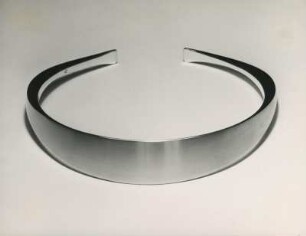 Feinsilber Halsspange von Gisela Nünninghoff