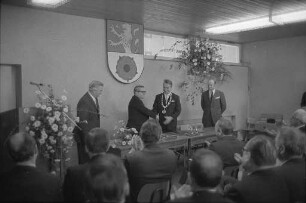 Ratifizierung des Vertrags über die Eingemeindung der Gemeinde Hohenwettersbach nach Karlsruhe mit Wirkung vom 1. Januar 1972