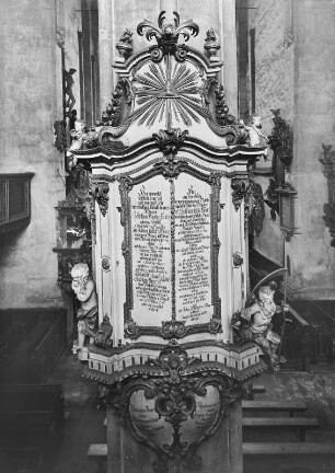 Epitaph für Christian Friedrich Krodel : Zittau. Kreuzkirche. Denkmal des Christian Friedrich Krodel