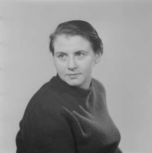 Porträtaufnahmen der Schauspielerin Angelika Hurwicz : Porträt der Schauspielerin Angelika Hurwicz