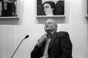 Brecht-Haus : Im Brecht-Haus, Dichterleben mit Alain Lance; Februar/03.2017 im Brecht-Haus ausgestellt. Lance, geb. am 18.12.1939 in Bonsecours, Normandie, ist ein französischer Schriftsteller, Übersetzer und Pädagoge. Hintergrund-Bilder: Daniela Comani.
