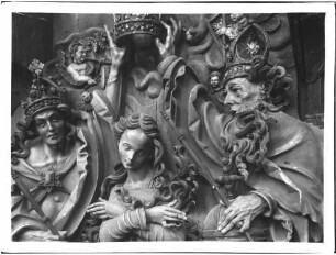 Niederrotweil / Katholische Friedhofskirche Sankt Michael Geschnitzter Hochaltar (1525/1530) Schrein Mittelgruppe Marienkrönung
