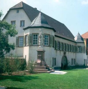 Ahorn-Eubigheim. Ehem. Bettendorfsches Schloß