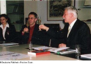 Doris Ander-Donath, Peter Kopp (Leiter des Körnerschen Singvereins) und Prof. Thomas Bürger (Generaldirektor der SLUB Dresden)