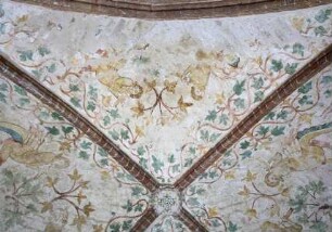 Gewölbebilder mit Drolerien, Ranken- und Laubwerk — Flötende Fabelwesen, Ranken- und Laubwerk — Nördliche Gewölbekappe