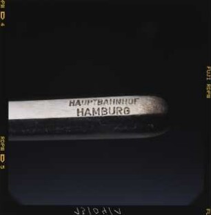 Besteck von Mitropa mit Gravur "Hamburger Hauptbahnhof", Detailansicht
