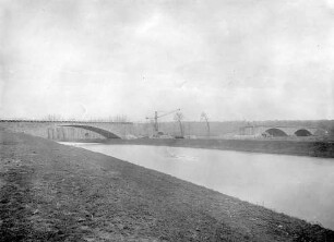 Neckarbrücke Beihingen, km 560,840 - 560,532 Brücke gesprengt