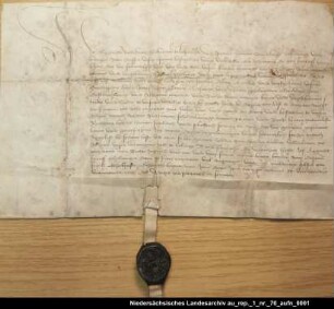 Die Häuptlinge Eggerd und Keno von Loquard huldigen den Grafen Enno I., Uko und Edzard I. von Ostfriesland = OUB II, Nr. 1132, S. 206 Anhängendes Siegel erhalten