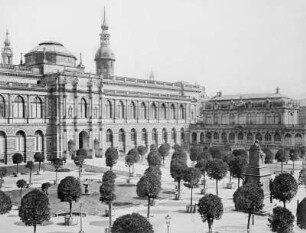 Dresden, Museum vom Zwinger gesehen : Dresden, Gemäldegalerie, Ansicht vom Zwinger aus