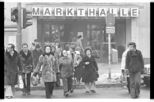 Kleinbildnegativ: Marheineke Markthalle, 1976