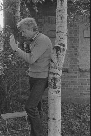 Höfgen. Akt-Pleinair 1979. Günter Rössler beim Fotografieren