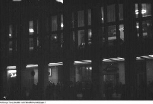 Dresden, Altstadt. Haus Altmarkt, Gastwirtschaften, Café und Billardraum, Café Prag sowie Architekturmodelle des Gebäudes, 1956