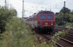 Einfahrt Tamm elTw 425 120