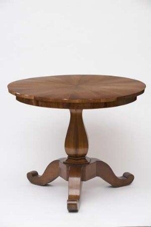 Möbel: Biedermeier-Tisch