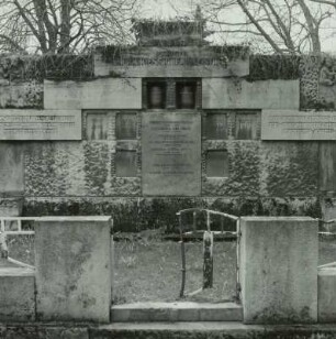 Grabanlage der Familien Hermann Kiessig und Emil Leistner