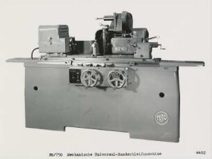 Mechanische Universal-Rundschleifmaschine "FM / 750" der MSO Maschinen- und Schleifmittelwerke