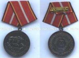 Verdienstmedaille der Nationalen Volksarmee, in Silber
