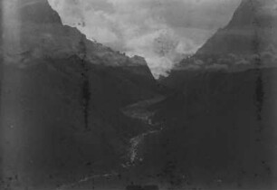 Flusstal : Ein Flusstal im Tian Shan Hochgebirge