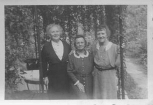 Gruppenporträt mit Etha Richter