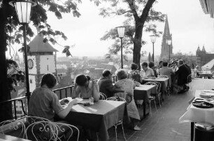 Freiburg: Aussichtsterrasse des Greifenegg-Schlössle