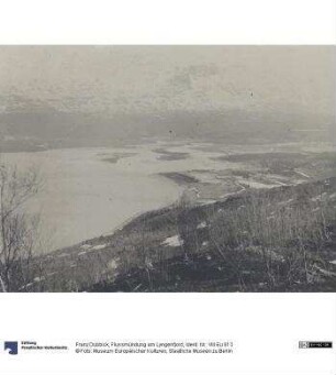 Flussmündung am Lyngenfjord